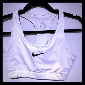 white nike sports bra